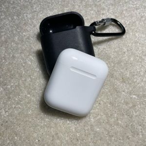 AirPods